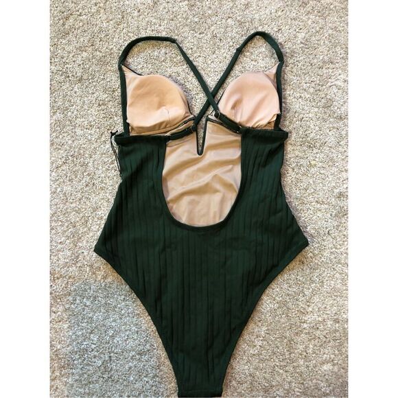 Shade & Shore Women’s Green One Piece Swimsuit with Cross Straps Size S - Picture 2 of 5